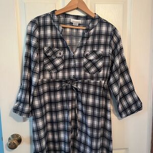 Oh! Mamma Black and White Plaid 3/4 Sleeve Maternity Blouse